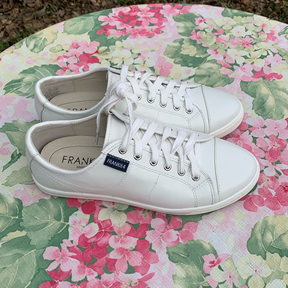 Frankie4 White Leather Low Top Sneakers Size 8.5